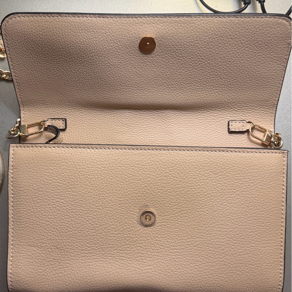 Authentic Versace Cream Leather Clutch with Gold Chain - Picture 3 of 6